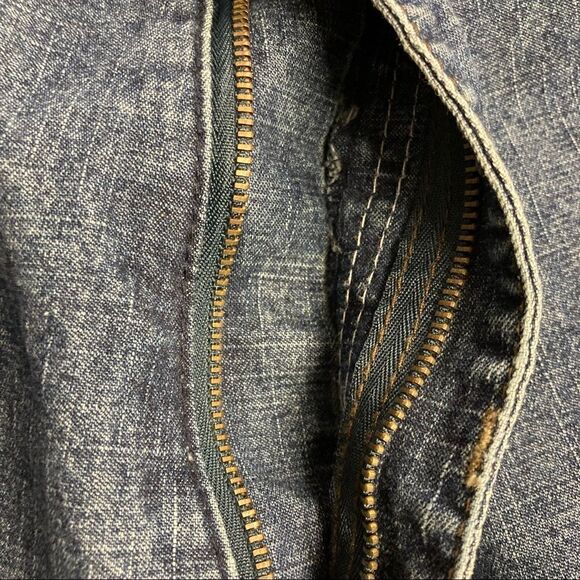 INFAMOUS RAIDER JEANS,, Men’s Blue Denim Shorts, Tag says 46, hand measures 44 - Picture 11 of 12